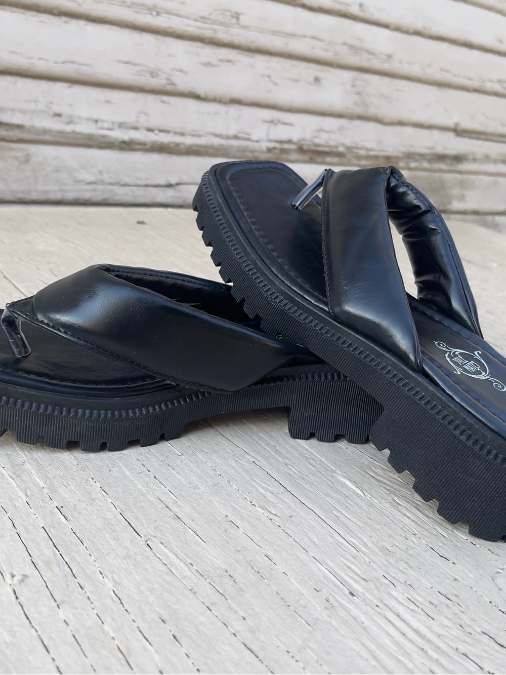 Sole Mates - 90s Black Platform Padded Flip-Flop Sandals - Women